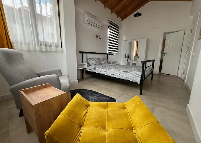 Derya Agullu 4 * Kaş